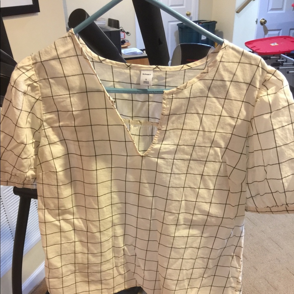 Woman’s Old Navy NWT- Spring-Summer Shirt
